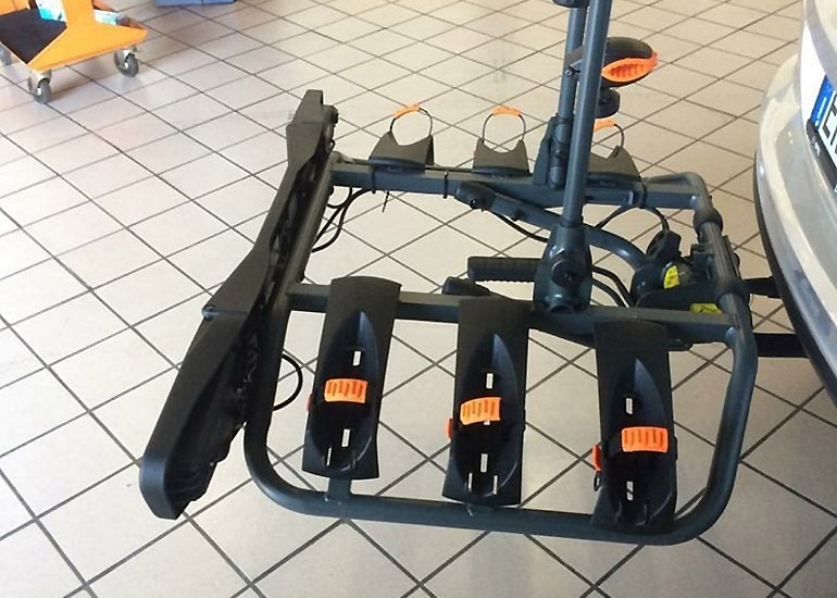 Installazione ganci traino
